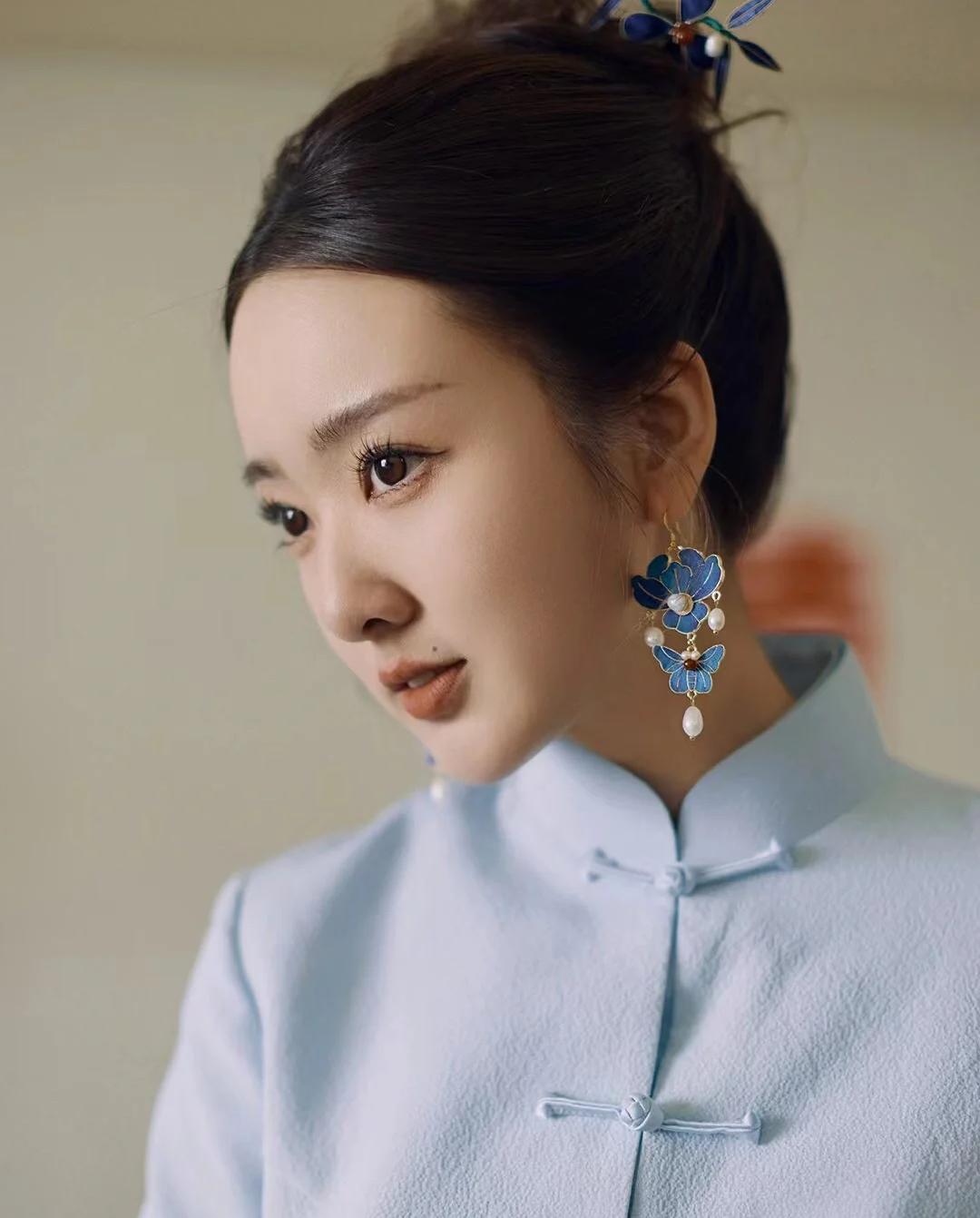 Classic Butterfly Love Flower Cloisonné Earrings – Timeless Gold-Plated Elegance