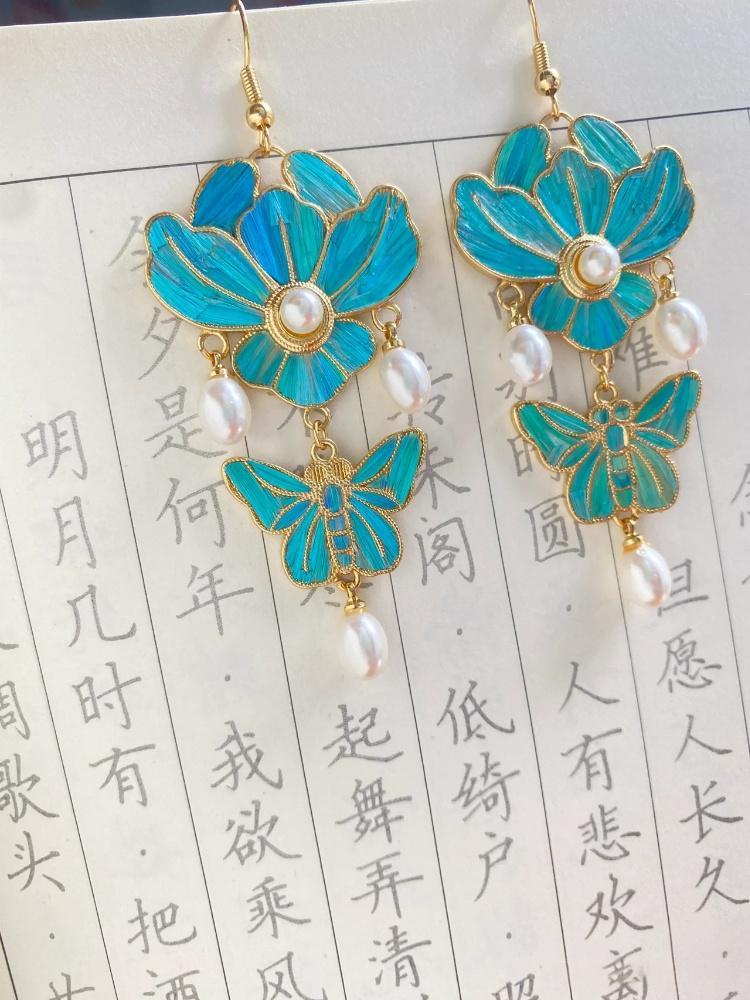 Classic Butterfly Love Flower Cloisonné Earrings – Timeless Gold-Plated Elegance